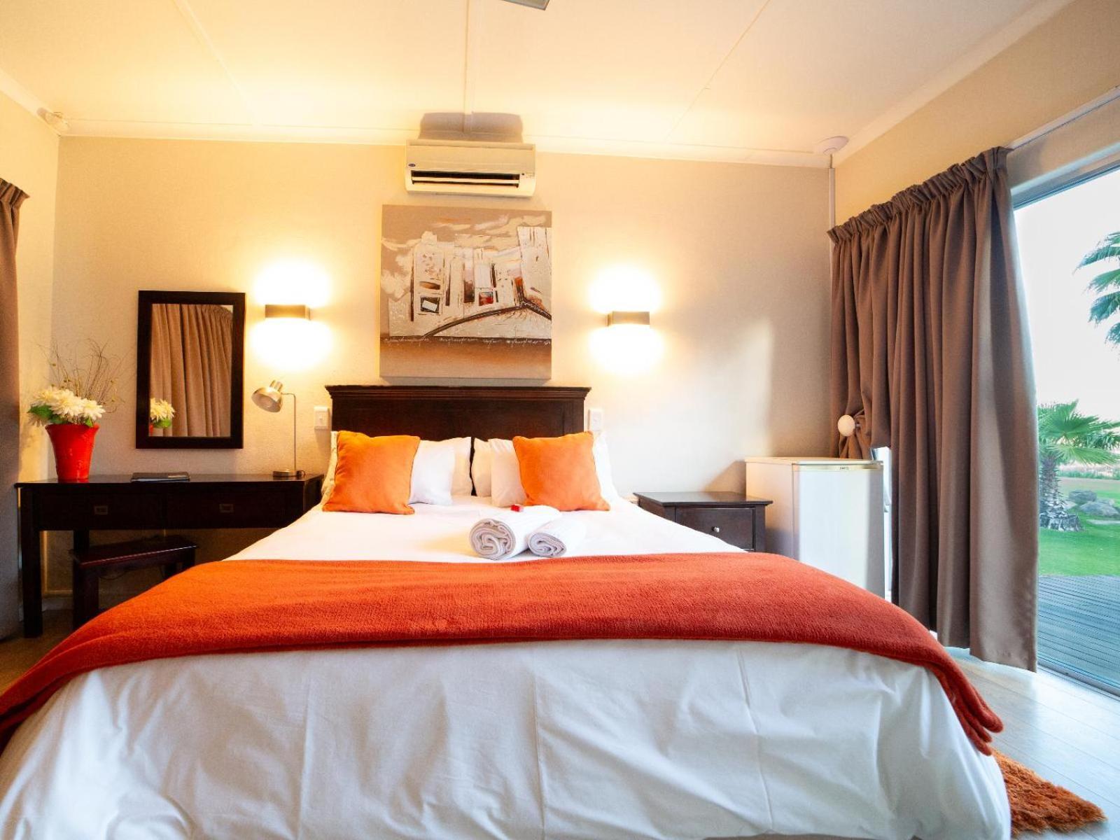 Sunriver Kalahari Lodge Riverside Stay In Upington Rum bild