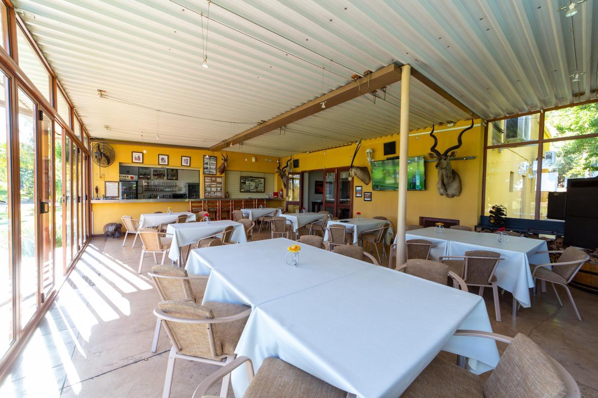 Sunriver Kalahari Lodge Riverside Stay In Upington Exteriör bild