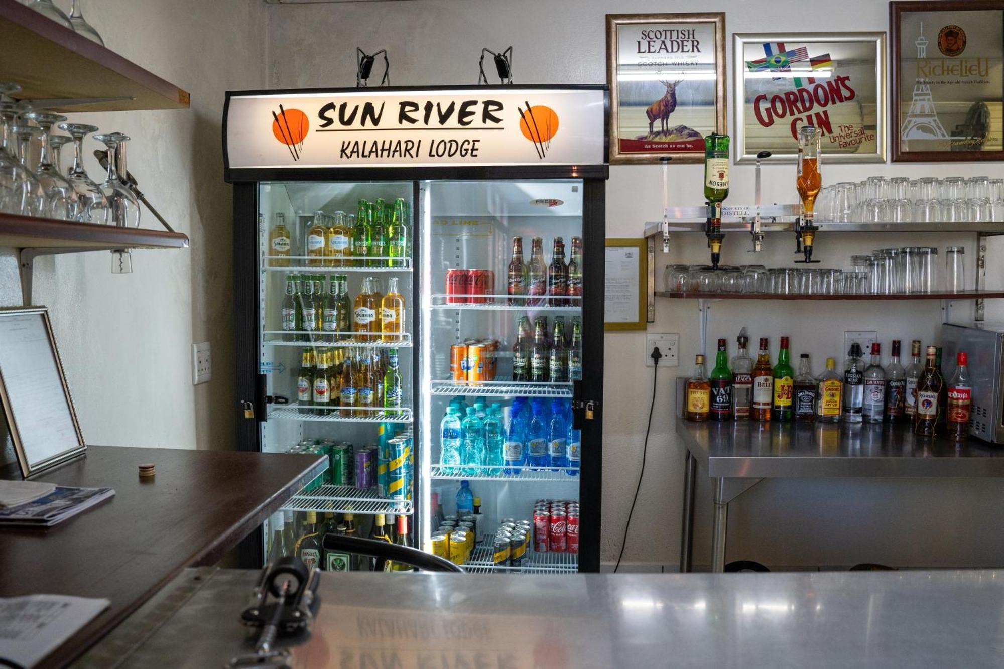 Sunriver Kalahari Lodge Riverside Stay In Upington Exteriör bild